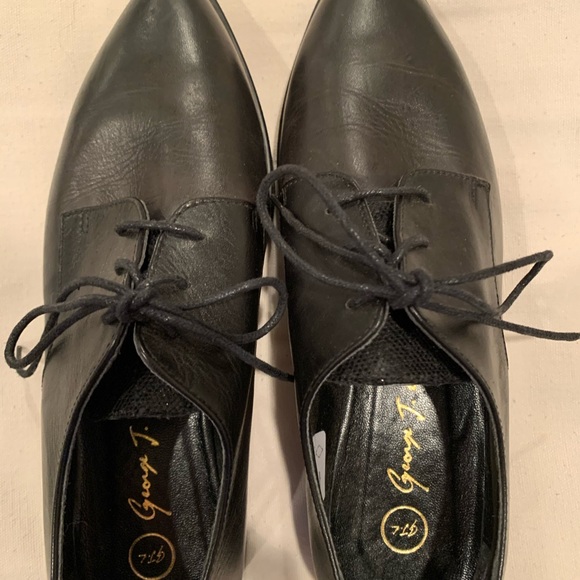 EUC, Italian leather, pointed toe, tie oxfords - Picture 7 of 13